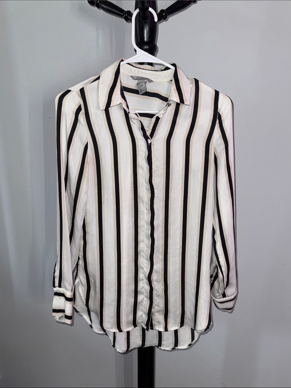H&M White Button-Down Shirt with Black and Tan Stripes 5.T